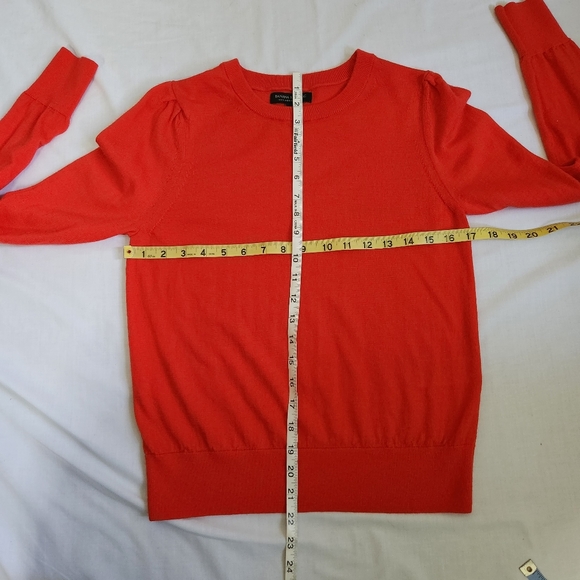 Banana Republic orange Merino wool crewneck sweater shoulder pleates M - Picture 10 of 10